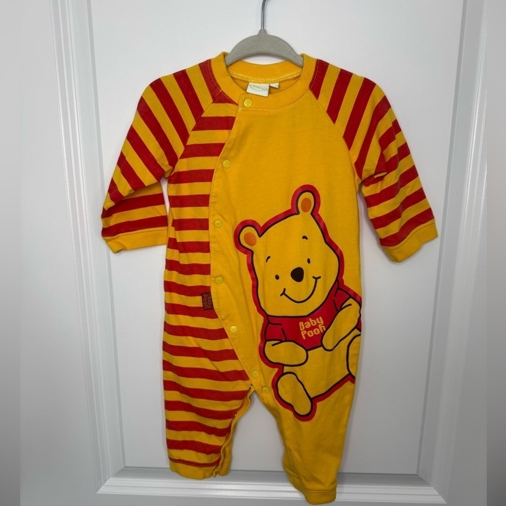 Vintage Winnie The Pooh Jumper Size 70 or 6-9M